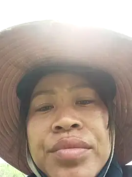 Snapshot of Mizu-hotshow chatting on April 8, 2026, 4:14 am Mizu-hotshow online show from April 8, 2026, 4:14 am