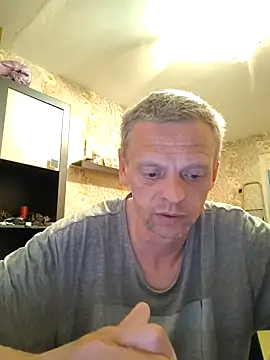 Snapshot of Maximuss69 chatting on March 22, 2026, 7:15 pm Maximuss69 online show from March 22, 2026, 7:15 pm