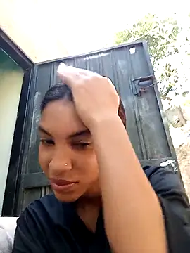 Snapshot of ginevere_20 chatting on April 17, 2026, 8:11 pm ginevere 20 online show from April 17, 2026, 8:11 pm