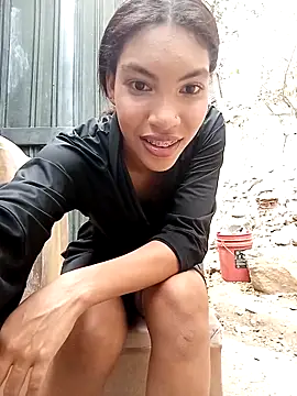 Snapshot of ginevere_20 chatting on April 11, 2026, 8:12 pm ginevere 20 online show from April 11, 2026, 8:12 pm