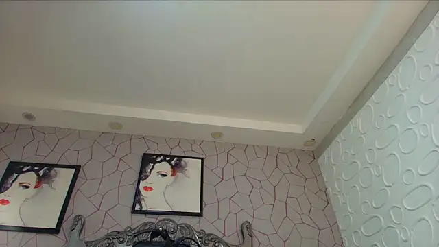 Genesisraydenx online show from April 29, 2026, 8:26 pm