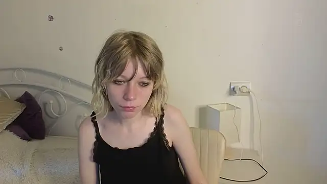 MollySally online show from June 11, 2026, 4:09 am