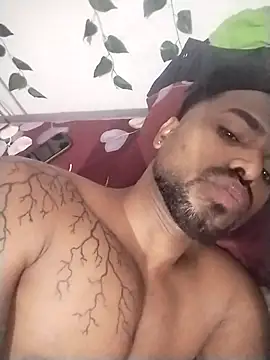 Hunkytop online show from February 27, 2026, 3:18 am