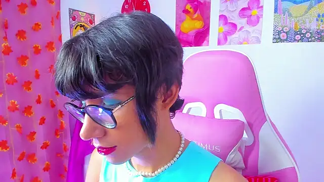 Madeline 21 online show from March 16, 2026, 5:26 am