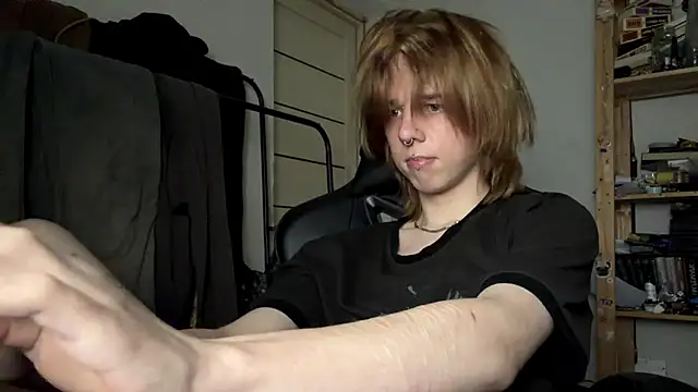 Snapshot of Mark_Shoyer2 chatting on June 26, 2026, 11:43 pm Mark Shoyer2 online show from June 26, 2026, 11:43 pm