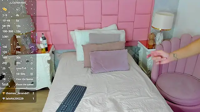 Snapshot of helen_zen chatting on April 27, 2026, 8:29 pm helen zen online show from April 27, 2026, 8:29 pm