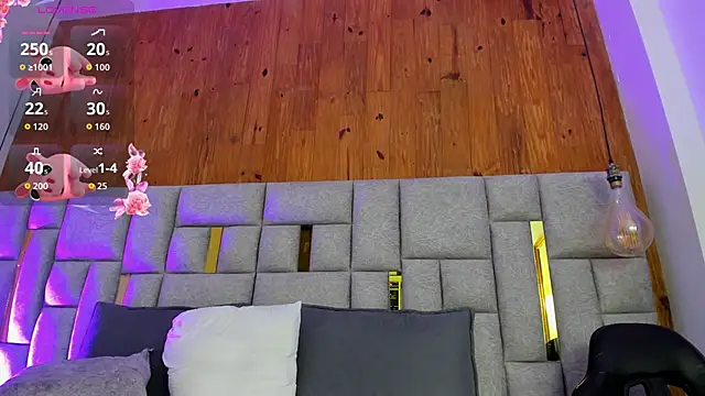 Snapshot of camilaa_smith_ chatting on April 12, 2026, 8:01 pm camilaa smith online show from April 12, 2026, 8:01 pm