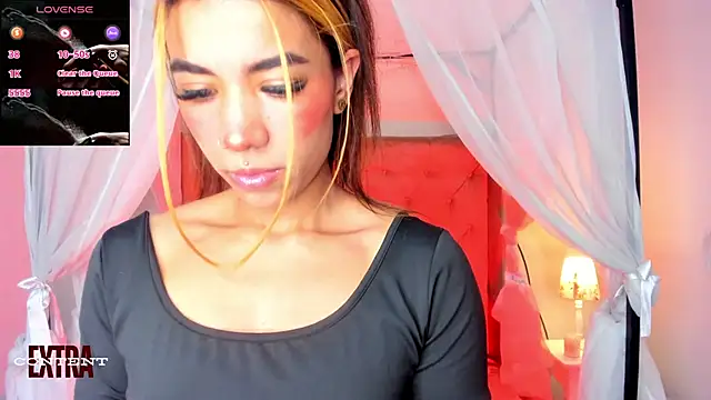 Raven Dooll online show from March 19, 2026, 9:15 pm