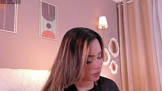 Snapshot of Agata_Laurent_ chatting on May 24, 2026, 2:33 am Agata Laurent online show from May 24, 2026, 2:33 am
