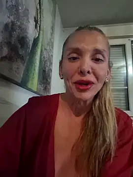 Snapshot of ssndratrans chatting on June 3, 2026, 1:28 am ssndratrans online show from June 3, 2026, 1:28 am
