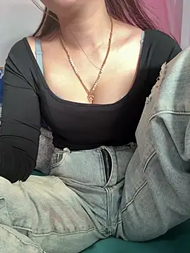 Junyy k2 online show from March 30, 2026, 2:13 am