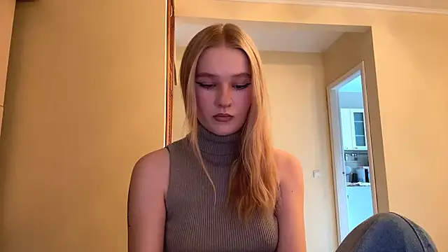 Snapshot of RimyPlaza chatting on April 6, 2026, 4:46 am RimyPlaza online show from April 6, 2026, 4:46 am