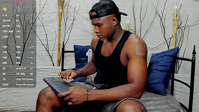 Snapshot of DarianWill18 chatting on April 7, 2026, 3:08 am DarianWill18 online show from April 7, 2026, 3:08 am