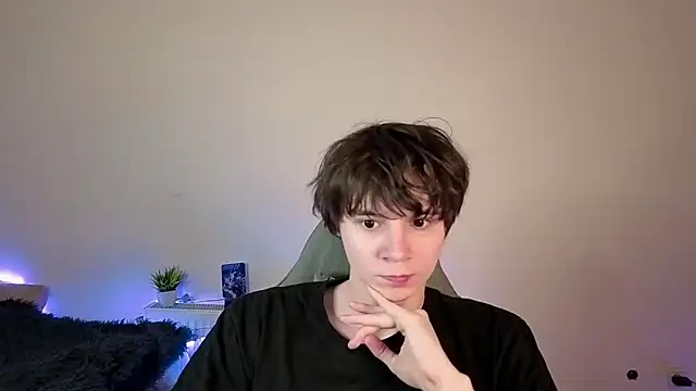 AnthonyCuutie online show from June 5, 2026, 5:12 am