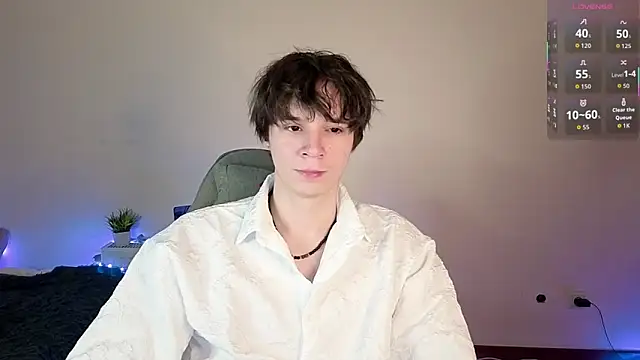 AnthonyCuutie online show from June 4, 2026, 4:55 pm