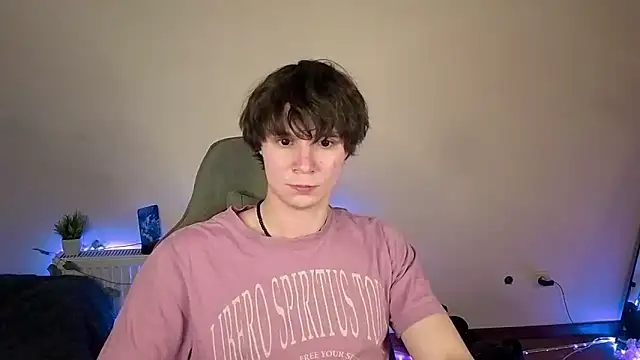 AnthonyCuutie online show from June 11, 2026, 5:54 pm