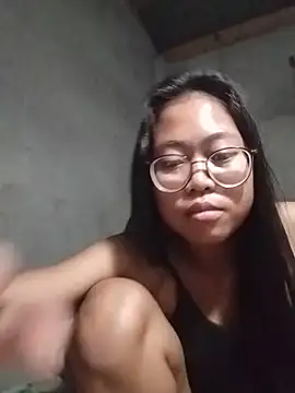 angelpinay44 online show from June 9, 2026, 3:24 pm