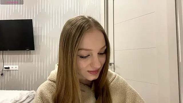 Anika Socutehe online show from May 29, 2026, 8:04 pm