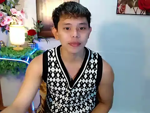 Snapshot of Baby_Maxxx chatting on May 19, 2026, 4:08 am Baby Maxxx online show from May 19, 2026, 4:08 am