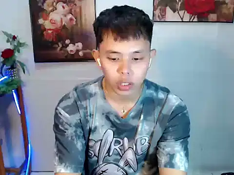 Baby Maxxx online show from July 6, 2026, 6:09 am