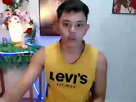 Snapshot of Baby_Maxxx chatting on May 24, 2026, 5:40 am Baby Maxxx online show from May 24, 2026, 5:40 am