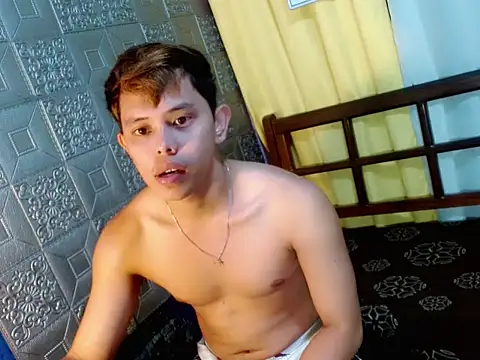 Snapshot of Baby_Maxxx chatting on May 18, 2026, 4:01 pm Baby Maxxx online show from May 18, 2026, 4:01 pm