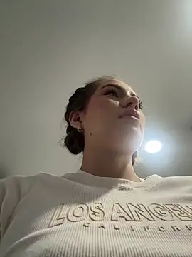 Snapshot of Megaan_Rousee chatting on March 23, 2026, 11:32 am Megaan Rousee online show from March 23, 2026, 11:32 am