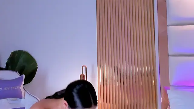 Snapshot of Megaan_Rousee chatting on March 8, 2026, 2:09 pm Megaan Rousee online show from March 8, 2026, 2:09 pm