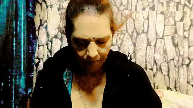 Hot queen58 online show from May 8, 2026, 5:22 am