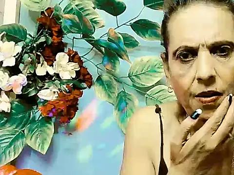 Hot queen58 online show from May 20, 2026, 5:54 pm
