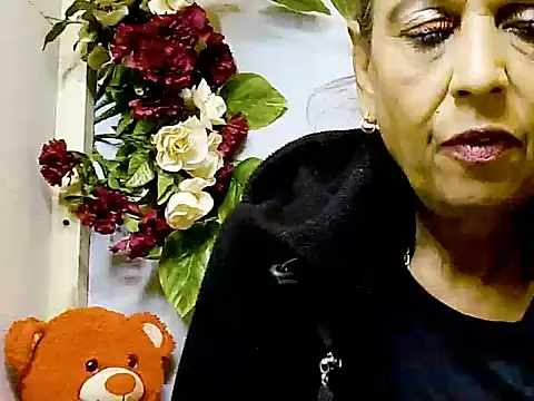 Hot queen58 online show from May 26, 2026, 5:38 am