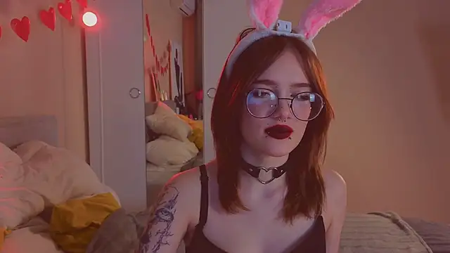 Marika Degas online show from March 21, 2026, 12:31 pm