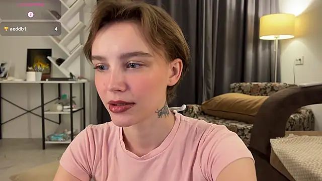 Snapshot of Lolatatee chatting on June 26, 2026, 7:31 pm Lolatatee online show from June 26, 2026, 7:31 pm