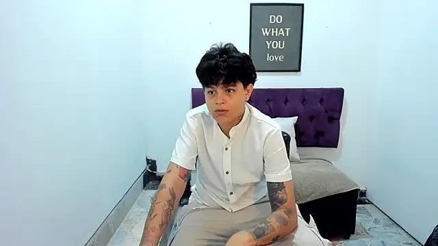 Snapshot of TomBoy_Natali chatting on April 26, 2026, 6:38 pm TomBoy Natali online show from April 26, 2026, 6:38 pm