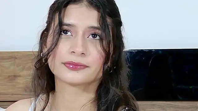 Snapshot of AleciaNoah chatting on April 6, 2026, 6:53 pm AleciaNoah online show from April 6, 2026, 6:53 pm