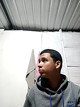 Sophia Noah online show from March 8, 2026, 9:12 am