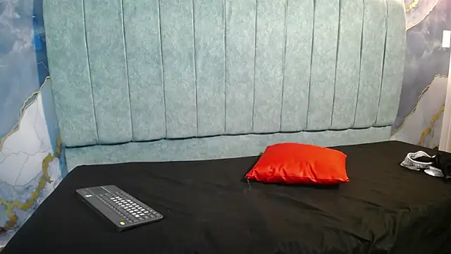 vanessarodriguez69 online show from April 2, 2026, 5:08 pm