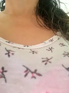 Snapshot of Lucia_Rios chatting on April 28, 2026, 9:30 pm Lucia Rios online show from April 28, 2026, 9:30 pm