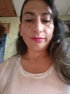 Snapshot of Lucia_Rios chatting on June 22, 2026, 10:40 pm Lucia Rios online show from June 22, 2026, 10:40 pm