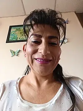 Snapshot of Lucia_Rios chatting on May 18, 2026, 5:18 pm Lucia Rios online show from May 18, 2026, 5:18 pm