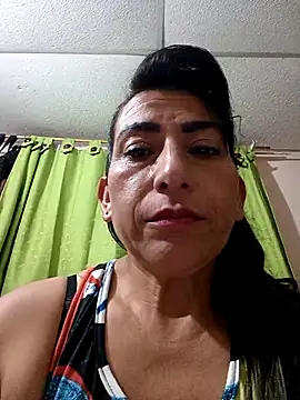Snapshot of Lucia_Rios chatting on April 30, 2026, 11:42 pm Lucia Rios online show from April 30, 2026, 11:42 pm