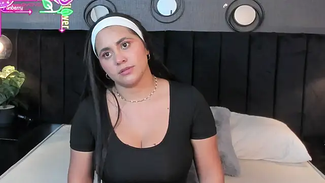Snapshot of alejandra__garcia chatting on May 19, 2026, 4:41 am alejandra garcia online show from May 19, 2026, 4:41 am