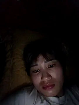 Snapshot of Lilinn_ chatting on April 12, 2026, 9:29 pm Lilinn online show from April 12, 2026, 9:29 pm