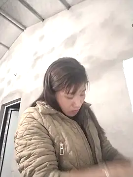 Snapshot of Lilinn_ chatting on March 9, 2026, 10:13 pm Lilinn online show from March 9, 2026, 10:13 pm