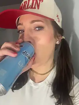 hollyharmd online show from March 2, 2026, 3:40 am