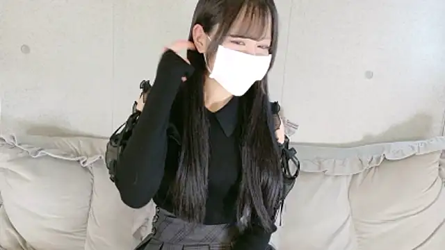 Snapshot of -ruru-chan chatting on March 31, 2026, 1:02 pm -ruru-chan online show from March 31, 2026, 1:02 pm