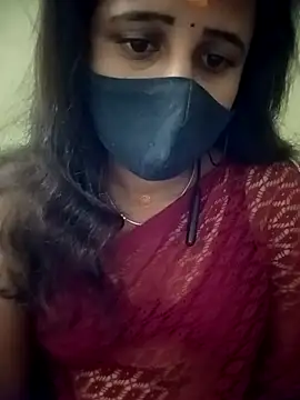 Snapshot of Tamil_Rani- chatting on April 12, 2026, 11:19 pm Tamil Rani- online show from April 12, 2026, 11:19 pm