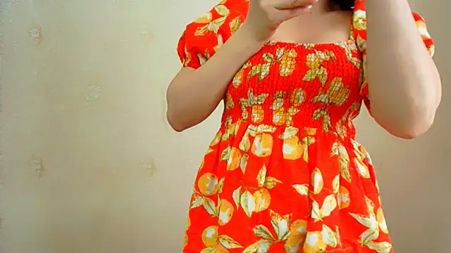 Snapshot of Inessa_beauty chatting on May 7, 2026, 9:45 am Inessa beauty online show from May 7, 2026, 9:45 am