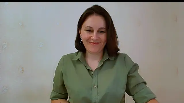 Snapshot of Inessa_beauty chatting on July 8, 2026, 1:45 pm Inessa beauty online show from July 8, 2026, 1:45 pm