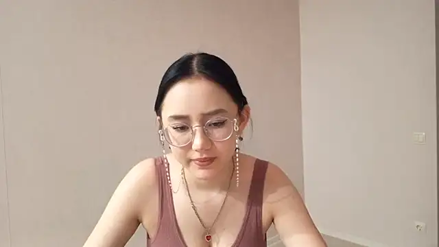 SolvedGlobe online show from April 3, 2026, 2:01 pm